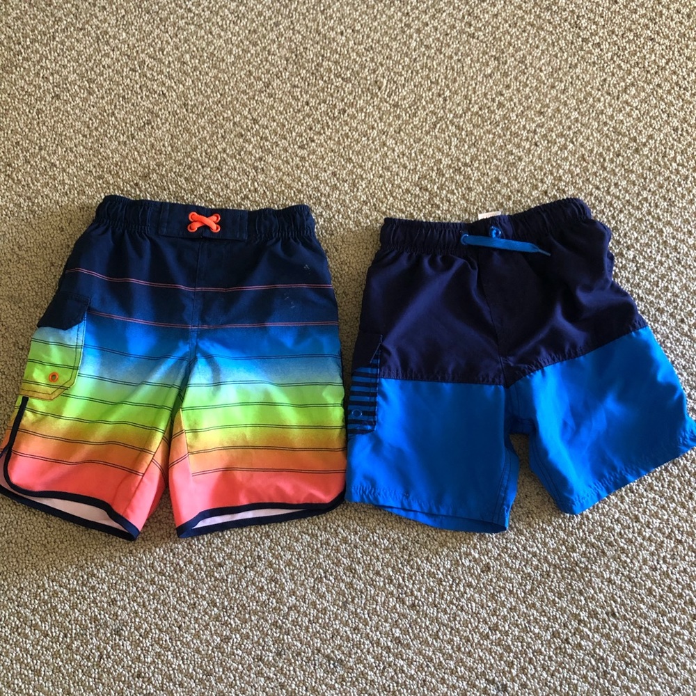 Boys swim shorts 6/7